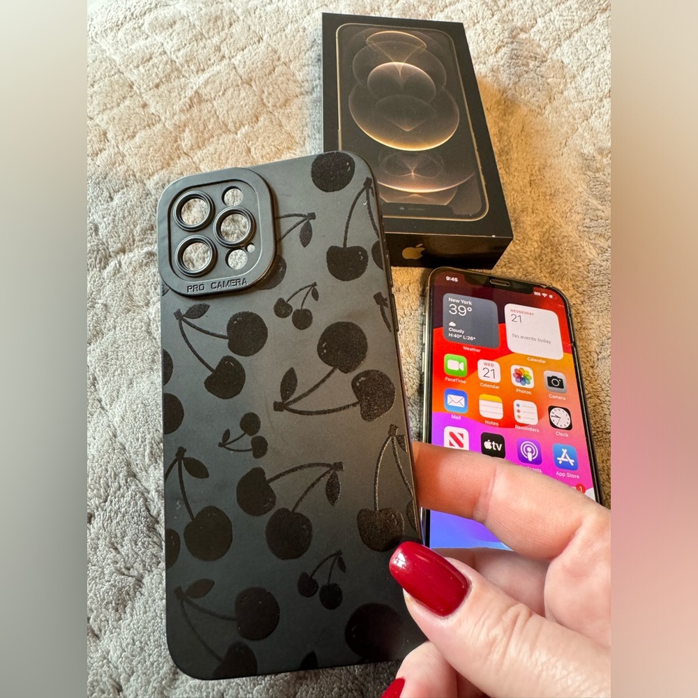 iPhone 12 Pro 128 GB Unlocked! In great condition!